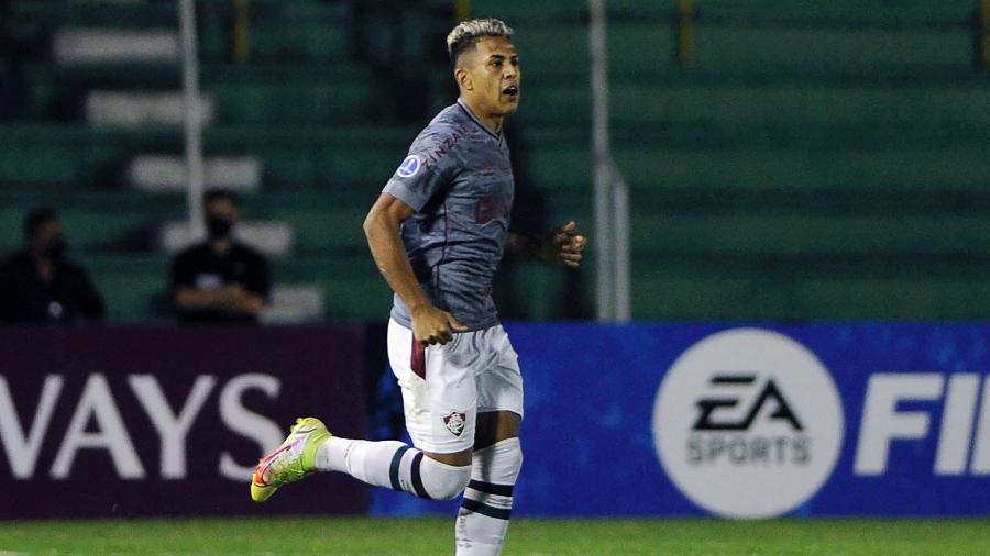 Matheus Martins comemora gol do Fluminense contra o Oriente Petrolero pela Sul-Americana - JORGE BERNAL / AFP