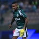 Vitória tem interesse na contratação de lateral do Palmeiras