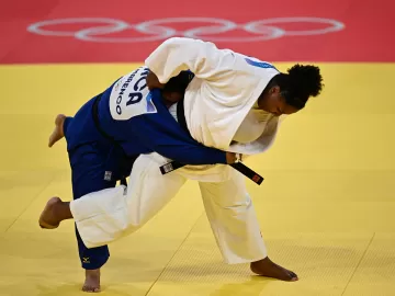 Judô: Beatriz Souza bate sul-coreana após VAR e vai à semi em Paris