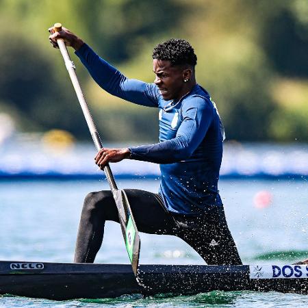 Mateus Nunes nas eliminatórias do C1 1000m masculino nas Olimpíadas de Paris