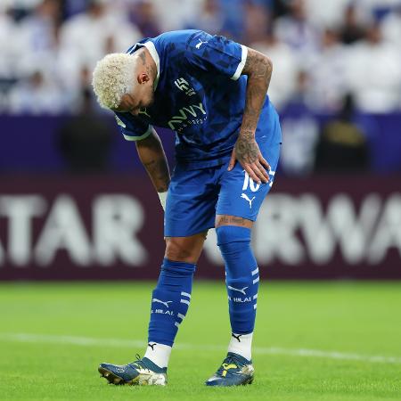 Neymar sente lesão durante jogo entre Al-Hilal e Esteghlal pela Champions League da Ásia