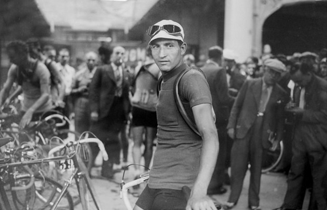 Gino Bartali, ex-ciclista italiano que brilhou entre as décadas de 1930 e 1950