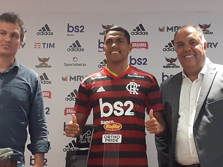 Flamengo: Pedro Rocha chora e se emociona em sua apresentação e