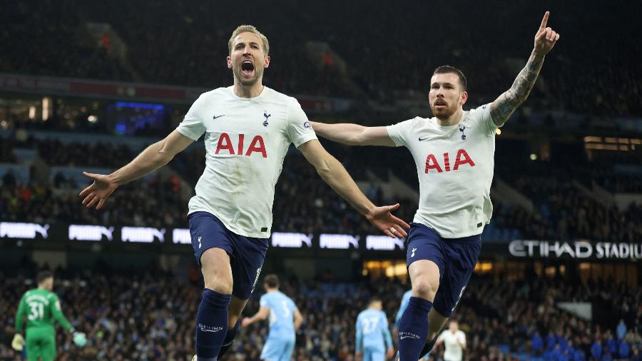 Harry Kane comemora gol do Tottenham; atacante é um dos principais alvos nessa janela - Reuters/Carl Recine