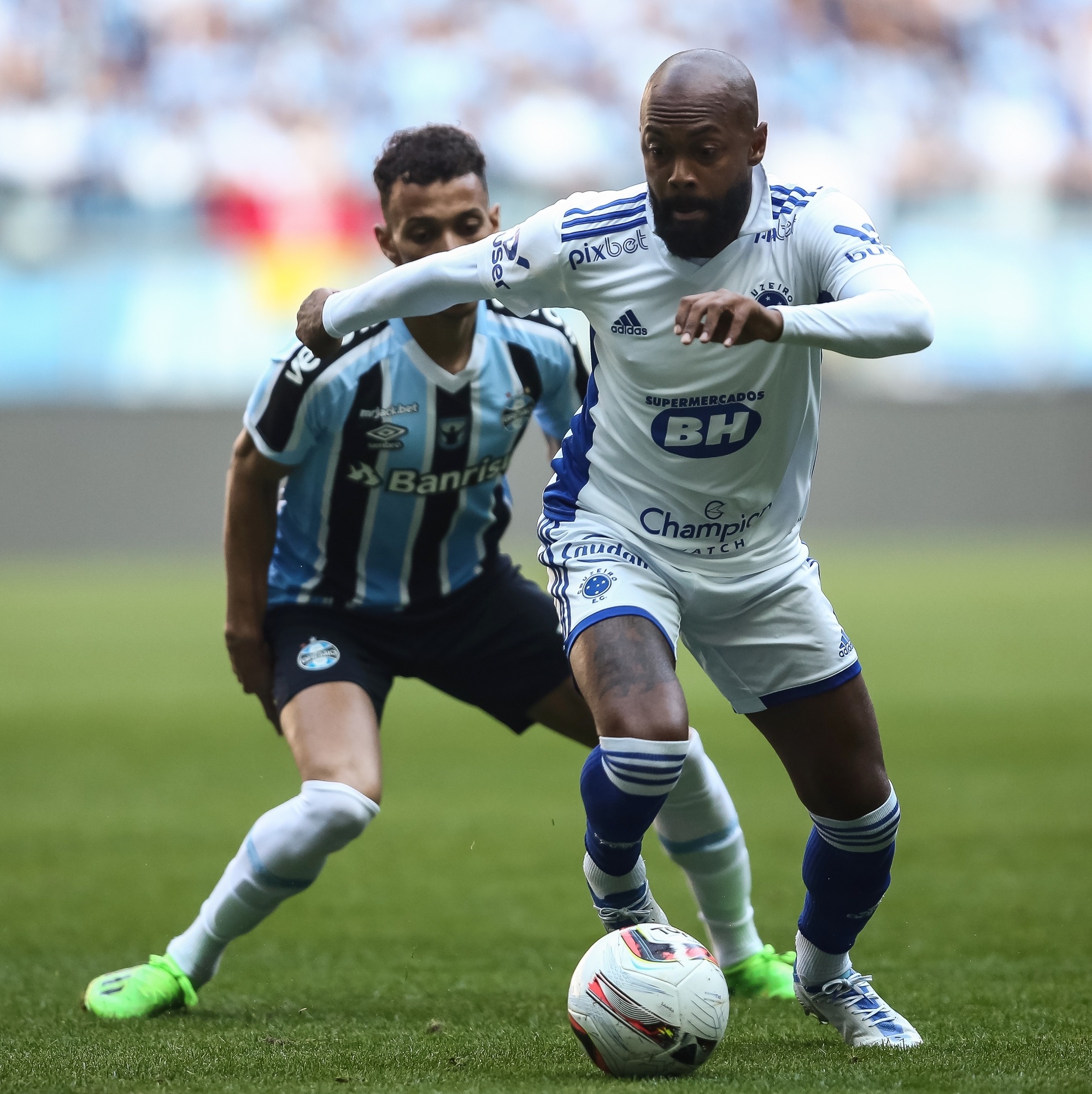 Cruzeiro oficializa contratação de Wesley Gasolina