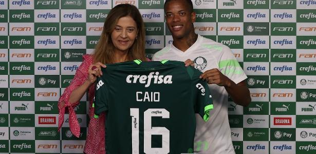 Postura de Leila na questão Caio Paulista gera desconforto entre membros do Palmeiras.