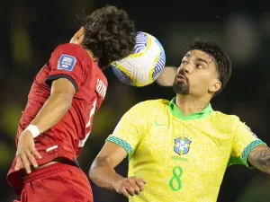 Seleção Brasileira joga pouco e ganha de pouco 