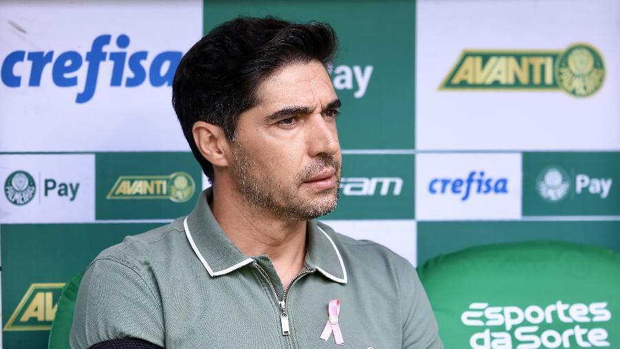 Abel Ferreira tem contrato válido com o Palmeiras até dezembro de 2025