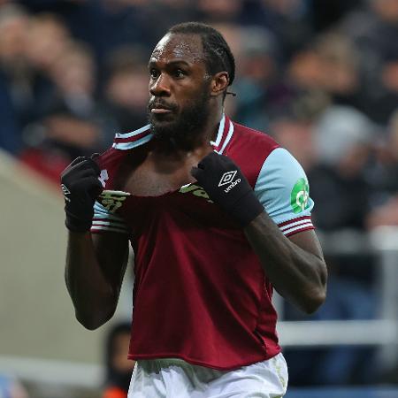 Michail Antonio, atacante do West Ham, durante jogo da Premier League - James Gill/Getty