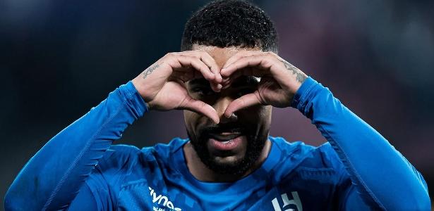Al-Hilal rescinde com Malcom, e brasileiro entrega Al-Jazira como novo destino