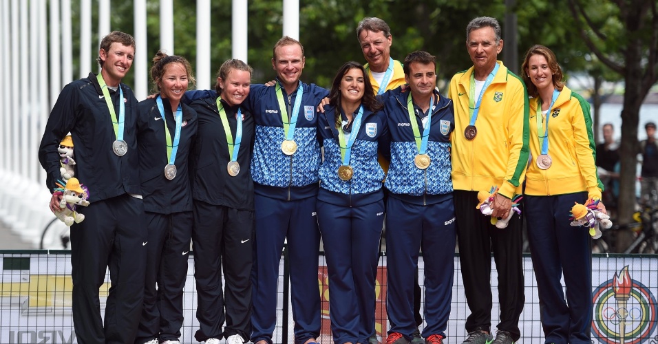 Equipe brasileira conquista a medalha de bronze na classe lightning da vela