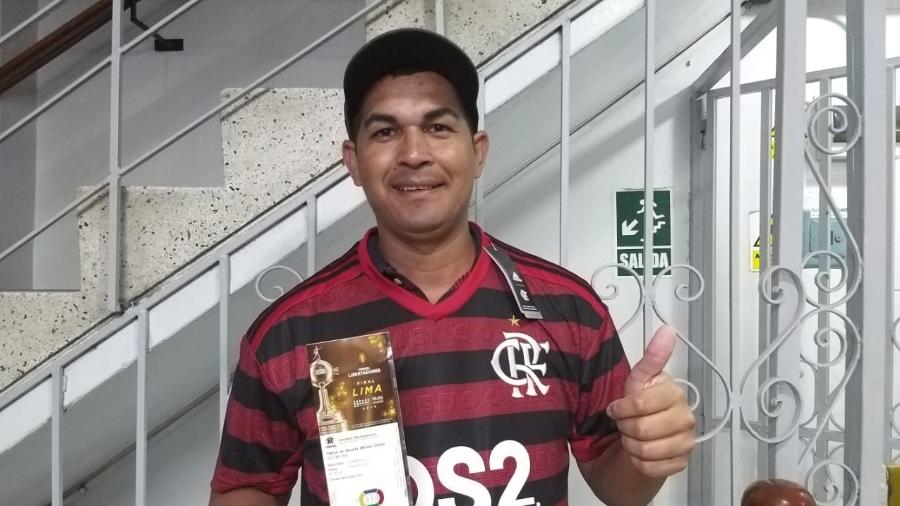 Cristiano Ferreira, torcedor do Flamengo, demorou nove dias para chegar a Lima - Diego Salgado/UOL Esporte