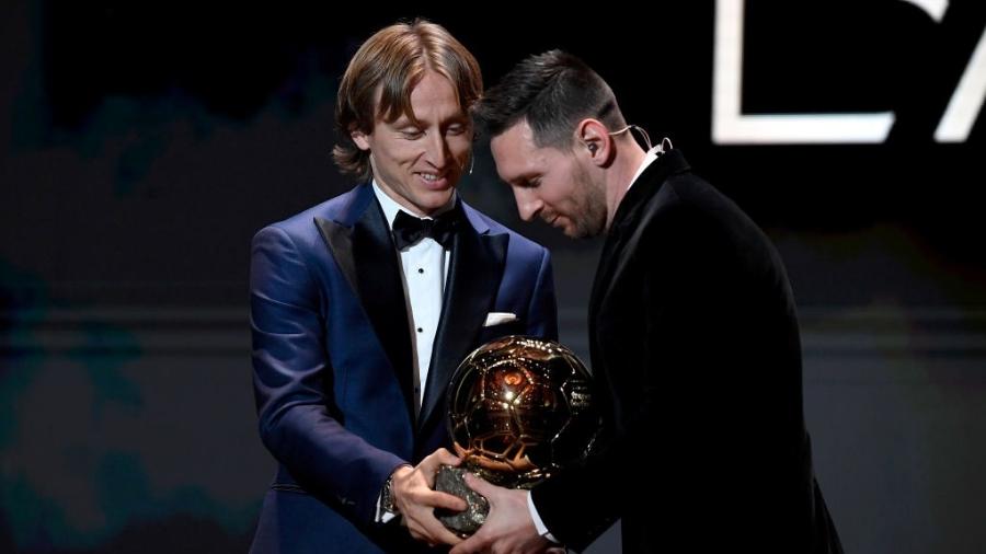 Lionel Messi faturou a Bola de Ouro em 2019, herdando o prêmio do croata Luka Modric - Kristy Sparow/Getty Images
