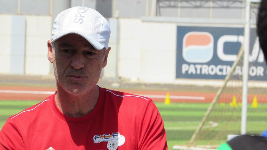 Rui Águas pediu demissão da seleção de Cabo Verde para trabalhar como auxiliar do Santos em 2020 - Divulgação/FCF