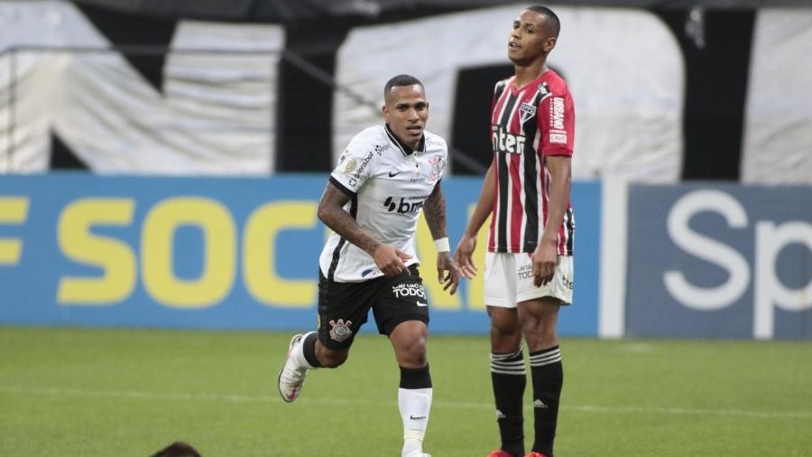 Otero comemora o gol que manteve a supremacia do Corinthians contra o São Paulo em Itaquera - Rodrigo Coca/ Ag. Corinthians