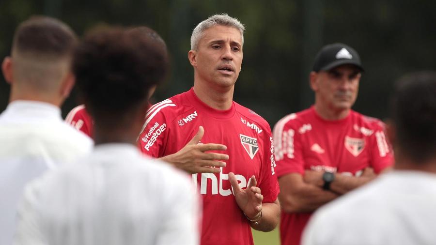 Hernán Crespo comanda treino no São Paulo em fevereiro de 2021 - Rubens Chiri
