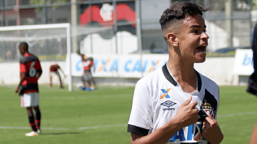 Miguel foi campeão carioca sub-13 pelo Vasco, em 2016. Depois, retornou para o Fluminense - Carlos Gregório / Vasco.com.br