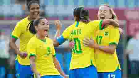 Marta Faz Dois E Brasil Goleia A China Na Estreia Das Olimpiadas De Toquio 21 07 2021 Uol Olimpiadas