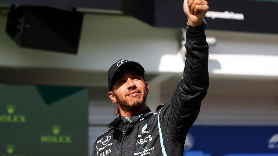 Hamilton agradece "apoio" das arquibancadas; piloto da Mercedes foi vaiado após pole position na Hungria - Getty Images