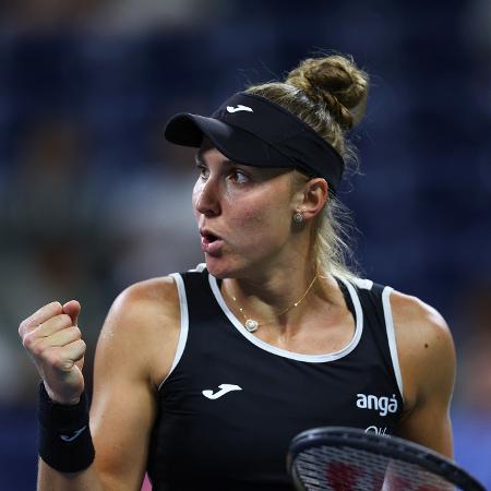 Bia Haddad em jogo contra  Bianca Andreescu pelo Aberto dos Estados Unidos -  Elsa/Getty Images