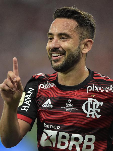 Éverton Ribeiro, do Flamengo, sorri durante final da Copa do Brasil contra o Corinthians - Thiago Ribeiro/AGIF