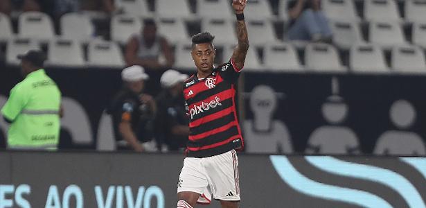 Bruno Henrique se destaca em goleada sofrida pelo Flamengo; confira avaliações.