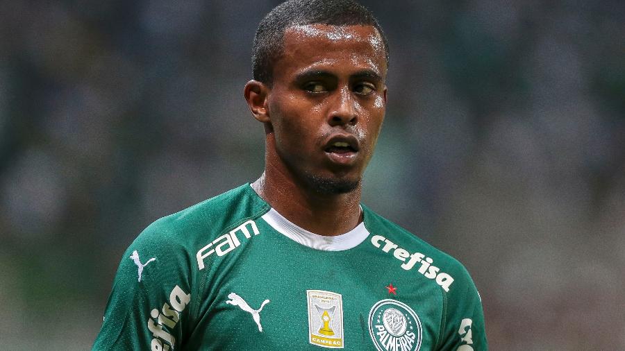 Carlos Eduardo pode ser titular no Palmeiras contra o Avaí - Ale Cabral/AGIF