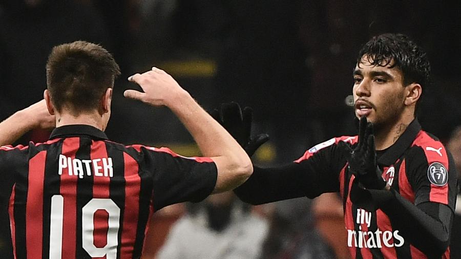 Paquetá e Piatek comemoram gol do Milan - Marco BERTORELLO / AFP