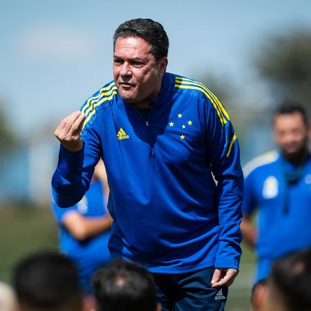 Luxemburgo durante treino da equipe do Cruzeiro - Bruno Haddad/Cruzeiro