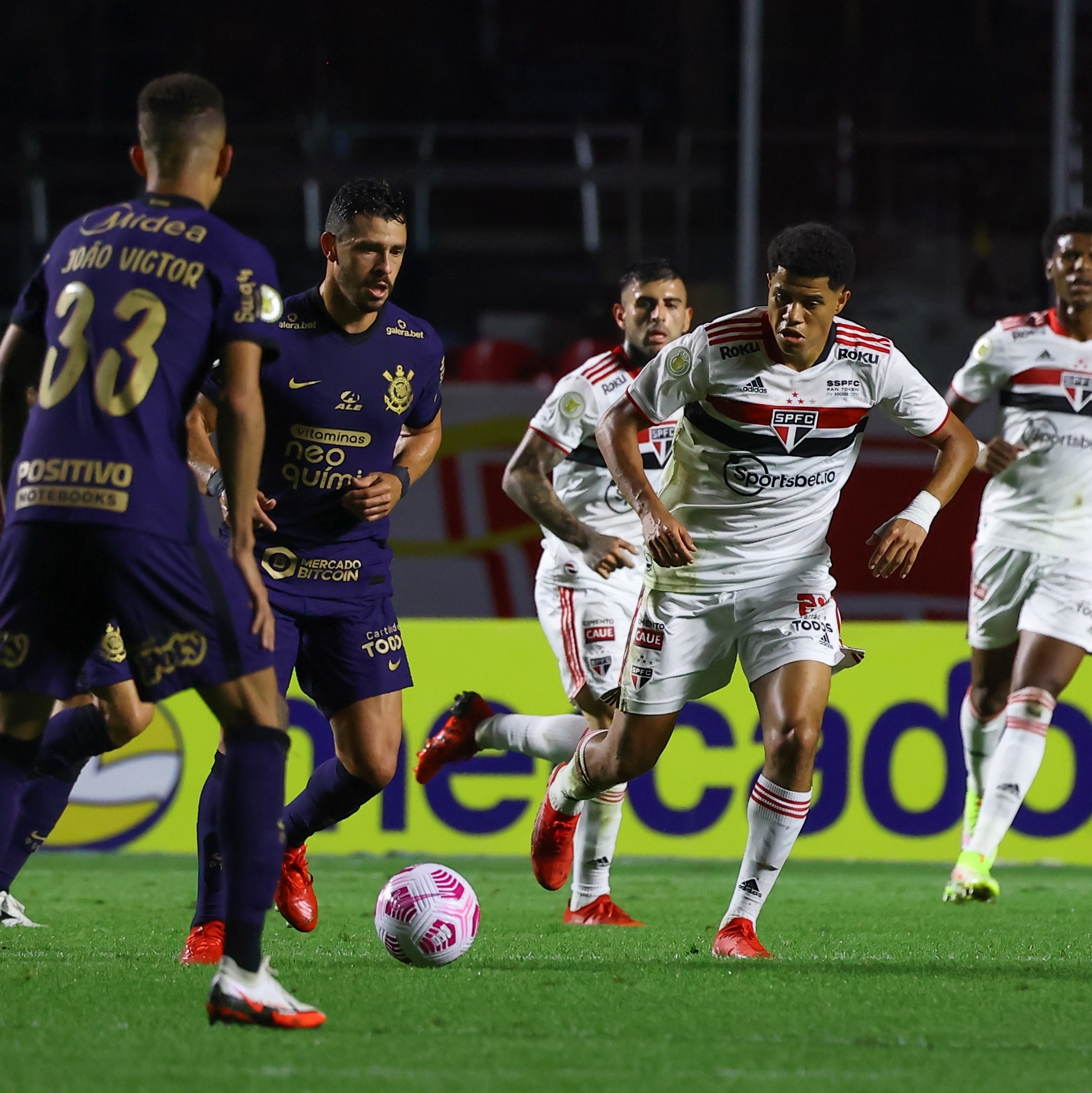 Por "postura Apática" Nos últimos Jogos, Jogadores Do Corinthians São ...