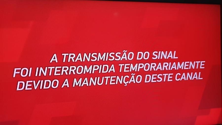 Transmissão foi paralisada ainda nos primeiros minutos de jogo; na Sky, mensagem indicava "manutenção" - Bruno Madrid/UOL