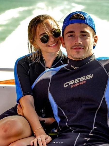Charles Leclerc e a namorada, Charlotte Sine, durante as férias no México  - Charles Leclerc/Instagram