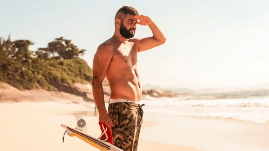 João Vitor Vianna, irmão de Pedro Scooby, também é apaixonado por surfe - Reprodução/Instagram