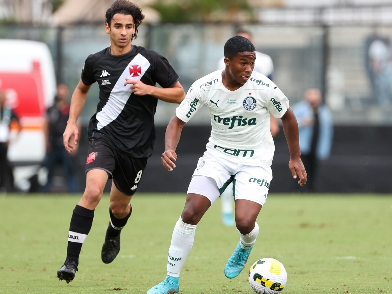 Lúcio: Copa do Mundo Sub-17 pode ser caminho até a seleção principal