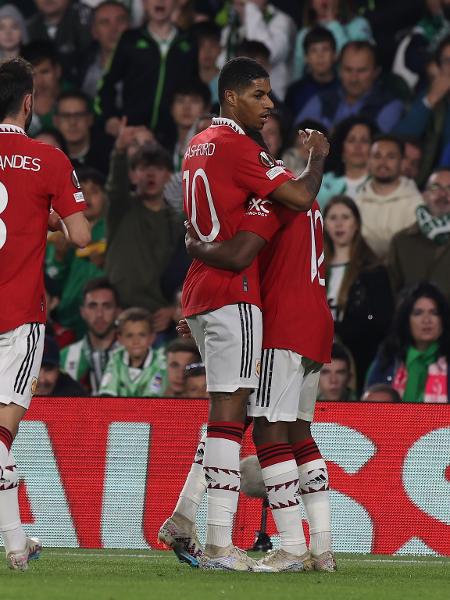 Jogadores do United comemoram gol sobre o Betis na Liga Europa - Matthew Peters/Manchester United via Getty Images