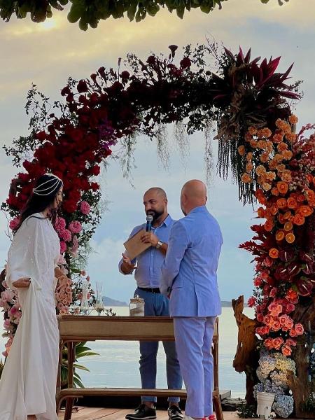 Casamento de Sampaoli com Paula aconteceu em seu condomínio em Búzios, na Região dos Lagos (RJ) - Reprodução - Reprodução