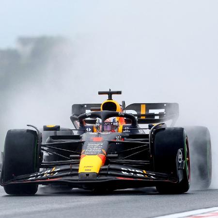 Max Verstappen (Red Bull) lidera a temporada com folga e está cada vez mais perto do tri