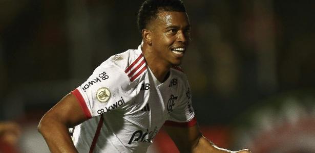 Goleador do Flamengo recebe maior pontuação em partida decisiva do campeonato.