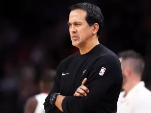 Spoelstra assume a culpa por erro que gerou a derrota do Miami Heat