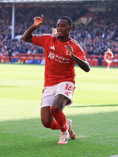 Hudson-Odoi, do Nottingham Forest, em jogo contra o Manchester City pelo Inglês Hudson-Odoi, do Nottingham Forest, em jogo contra o Manchester City pelo Inglês