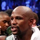 Mayweather comemora vitória após nocaute técnico sobre McGregor - Steve Marcus/Reuters