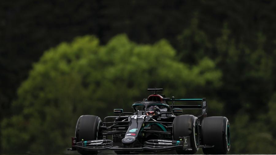 Lewis Hamilton, da Mercedes, na pista da Áustria - LAT/Mercedes