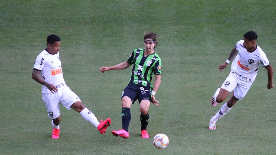 Lance da partida entre América-MG e Atlético-MG pelo Campeonato Mineiro - Fernando Moreno/AGIF