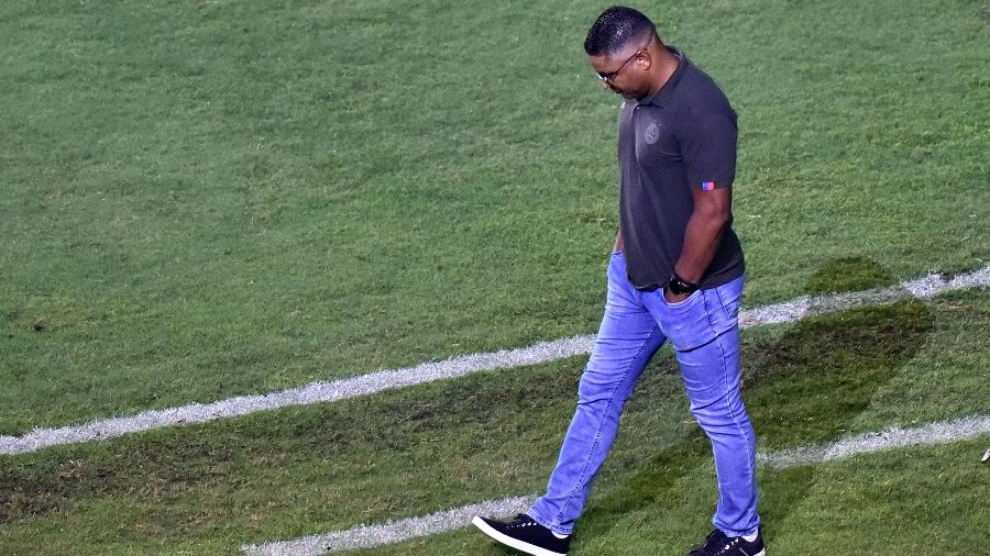 Técnico Roger Machado, do Bahia, no duelo contra o Coritiba, pelo Brasileirão 2020 - Walmir Cirne/AGIF
