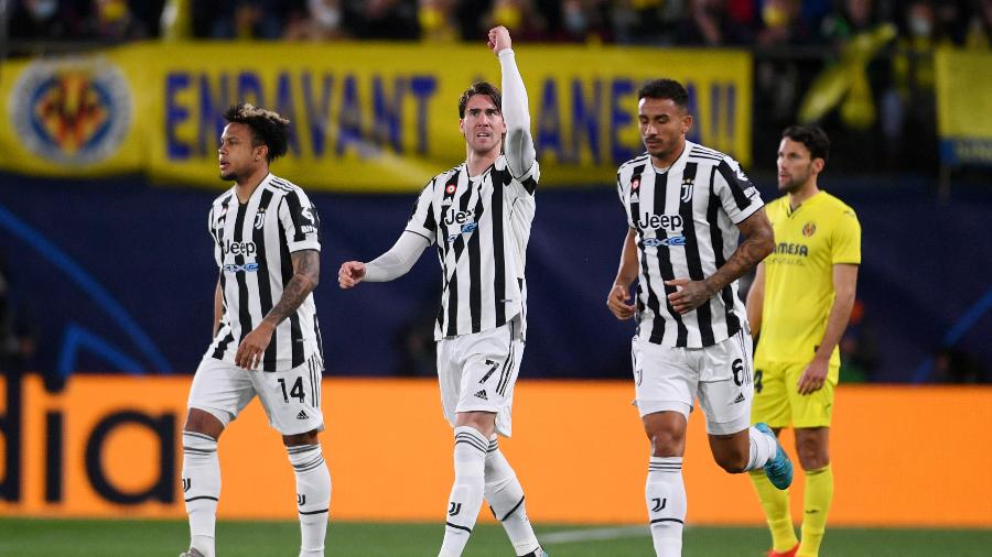 Dusan Vlahovic comemora gol da Juventus contra o Villarreal pela Liga dos Campeões - Aitor Alcalde/Getty Images