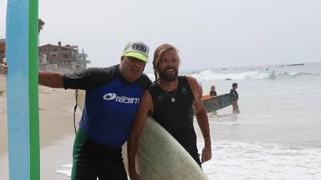 O dia em que trombei o 'surfista' Taylor Hawkins e ele me mandou um 'Aloha'  - 26/03/2022 - UOL Esporte
