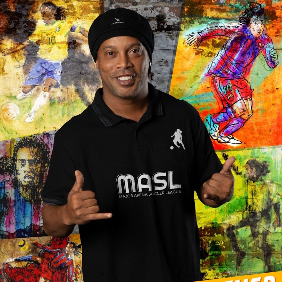 Jogador mais forte do mundo posta foto no Instagram tentando superar  Ronaldinho Gaúcho – Vírgula