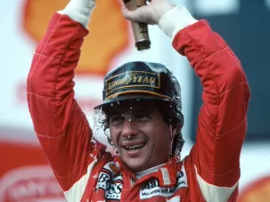Ayrton Senna perpetua legado com marcas e imagem 30 anos após morte
