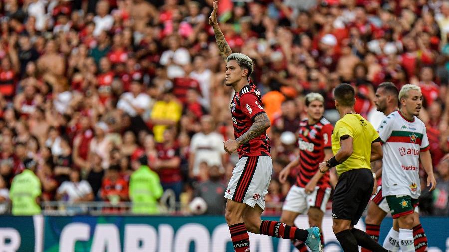 Pedro, do Flamengo, comemora seu gol contra a Portuguesa-RJ no Carioca - Thiago Ribeiro/AGIF