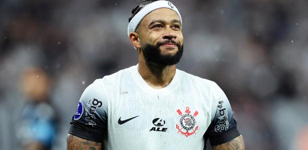 Ramón sobe Corinthians com Memphis e Matheuzinho para jogo contra Racing.
